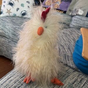 Jellycat Chelsea Chicken, shelf sitter, non smoking, PRICE FIRM